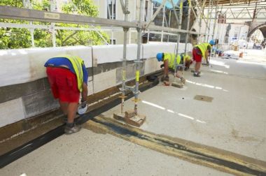 Laying of insulation strips on the bottom of the rail. | Charles Bridge museum